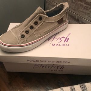 Blowfish Slip-On Shoe Size 7 1/2 NWT